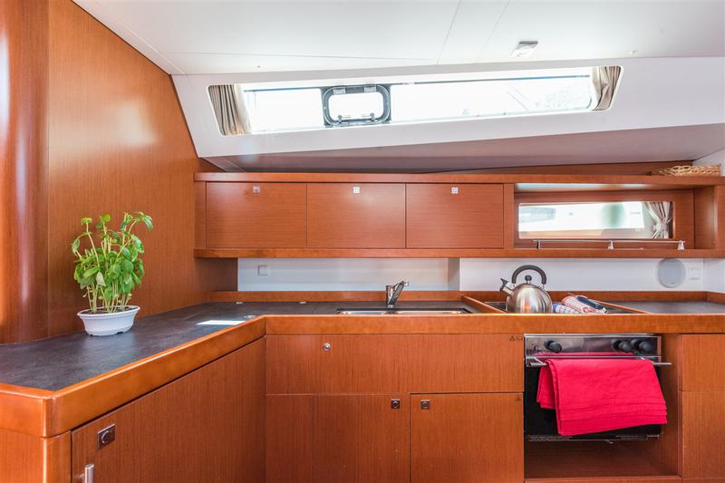 Book yachts online - sailboat - Oceanis 45 - FRESH EMOTION  - rent