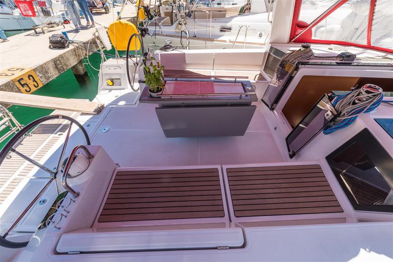 Book yachts online - sailboat - Oceanis 45 - FRESH EMOTION  - rent