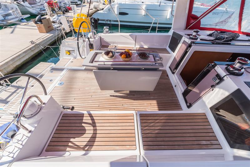 Book yachts online - sailboat - Oceanis 45 - ZOA - rent