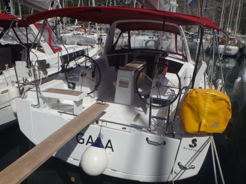 Book yachts online - sailboat - Oceanis 35 - GALA - rent