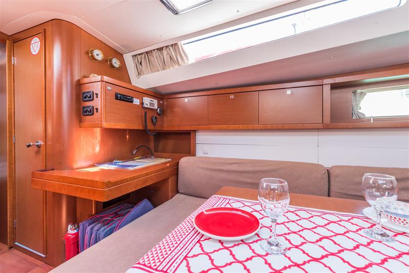 Book yachts online - sailboat - Oceanis 48 - ULTRA DUBROVNIK - rent