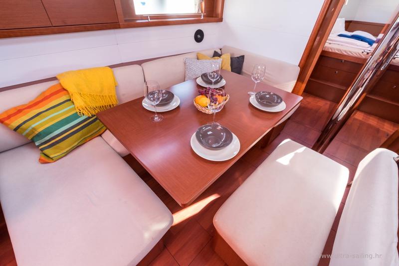Book yachts online - sailboat - Oceanis 48 - SUMMER DREAM- with AC and generator - rent