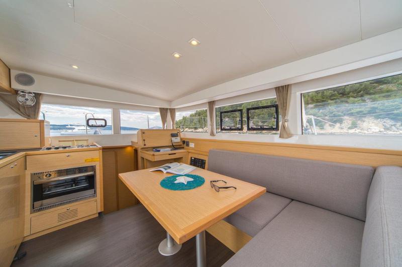 Book yachts online - catamaran - Lagoon 39 (2017) - MARIA - rent