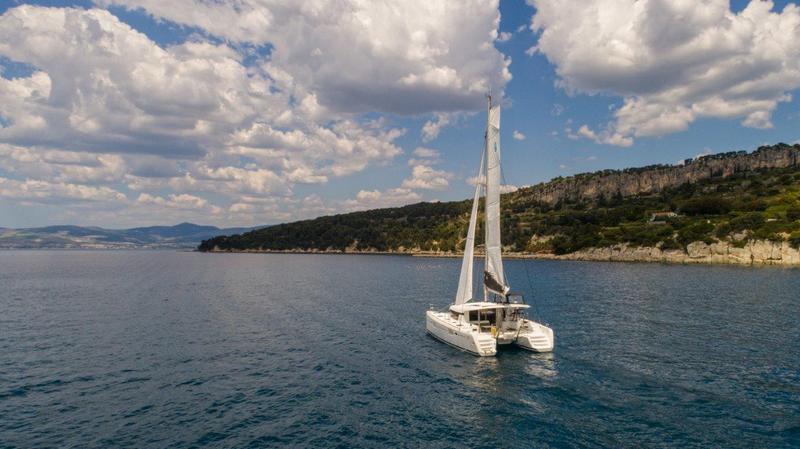 Book yachts online - catamaran - Lagoon 39 (2017) - MARIA - rent