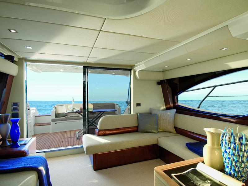 Book yachts online - motorboat - Azimut 58 Fly - Lady Z - rent