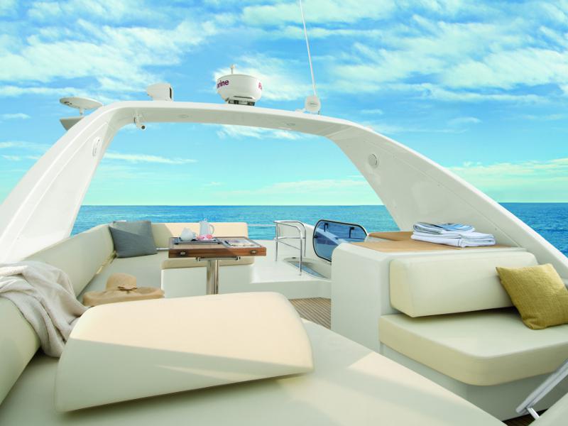 Book yachts online - motorboat - Azimut 58 Fly - Lady Z - rent