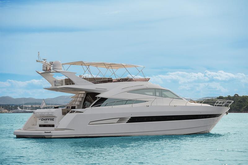 Book yachts online - motorboat - Galeon 640 Fly - Le Chiffre - rent