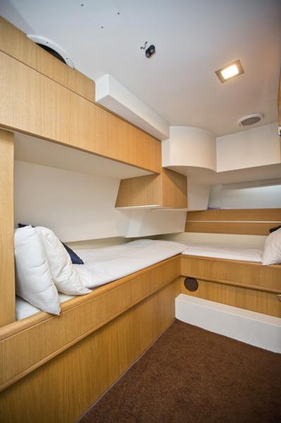 Book yachts online - motorboat - Abacus 70 Fly - Malibu - rent