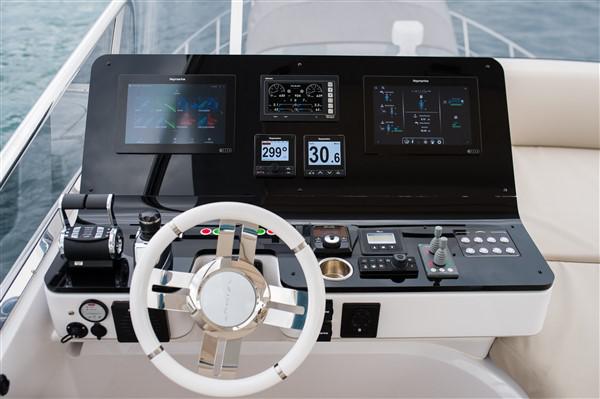 Book yachts online - motorboat - Azimut 55 Fly - MAWI - rent