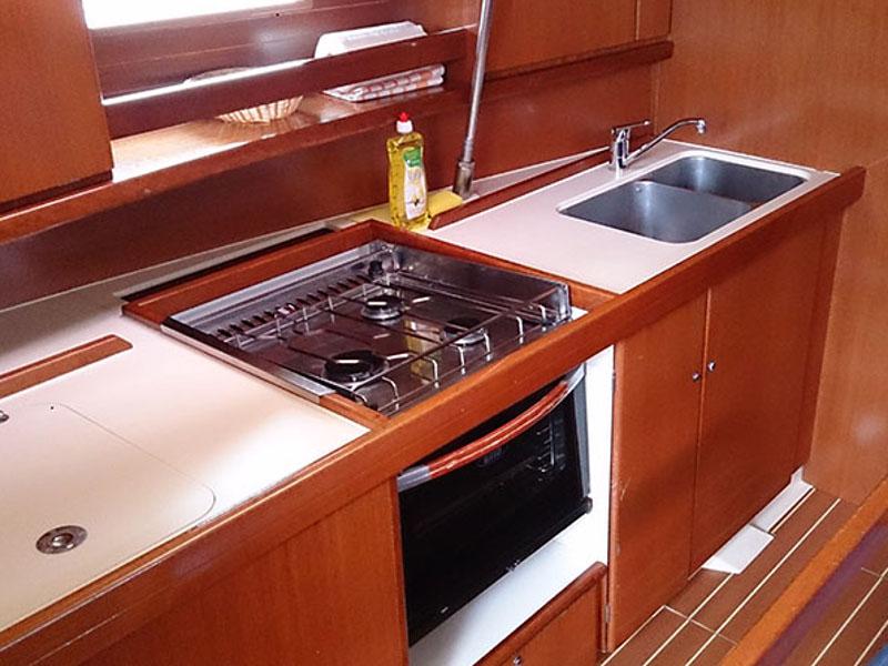 Book yachts online - sailboat - Dufour 385 - Chouquette - rent