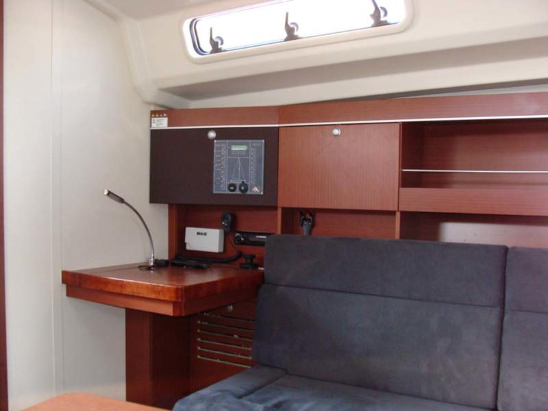 Book yachts online - sailboat - Hanse 385 - HanJOY - rent