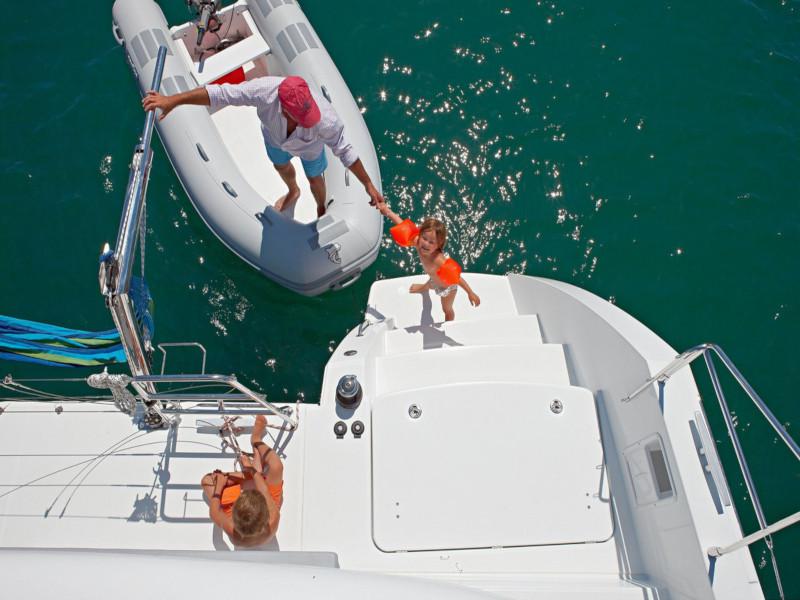 Book yachts online - catamaran - Lagoon 450F - Zuzo 2nd - rent