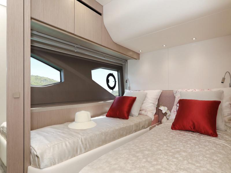 Book yachts online - motorboat - Manhattan 52 - CICO - rent