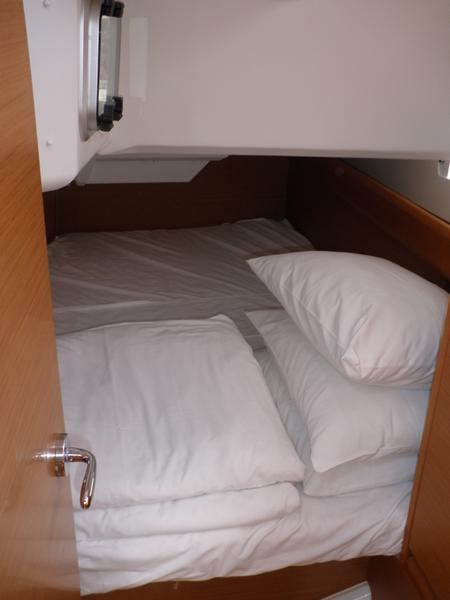 Book yachts online - sailboat - Sun odyssey 379 performance - Paloma - rent