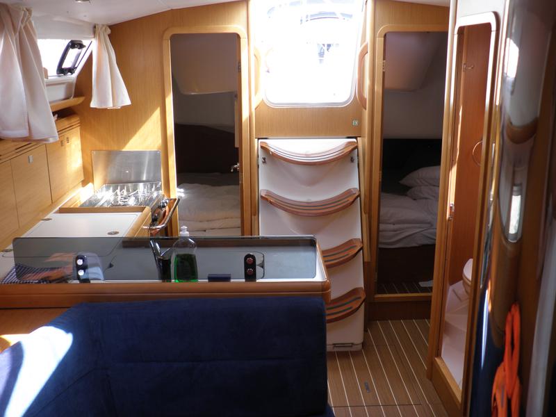 Book yachts online - sailboat - Sun Odyssey 36i - BARBARROSSA - rent