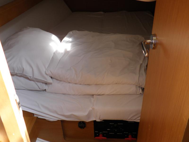 Book yachts online - sailboat - Sun Odyssey 36i - BARBARROSSA - rent