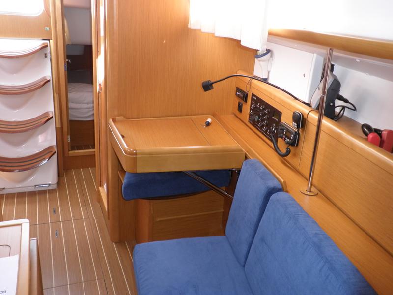 Book yachts online - sailboat - Sun Odyssey 36i - BARBARROSSA - rent