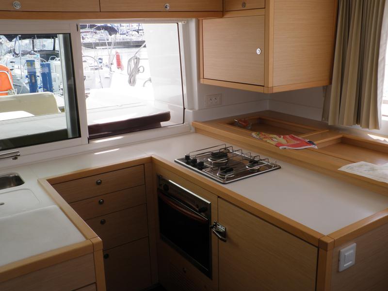 Book yachts online - catamaran - Lagoon 450 - MALA MAJA  - rent