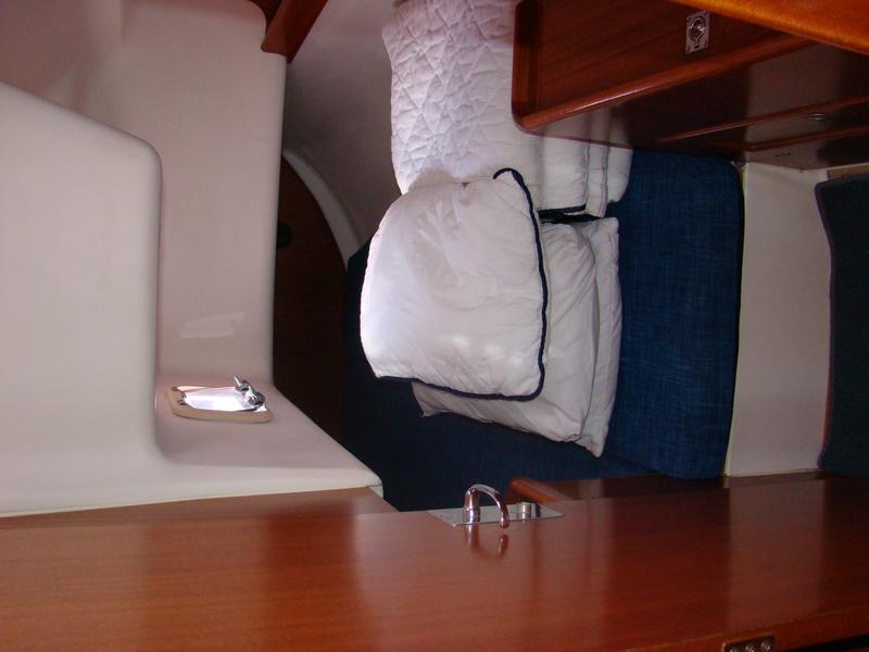 Book yachts online - sailboat - Elan 333 - PASSAT - rent