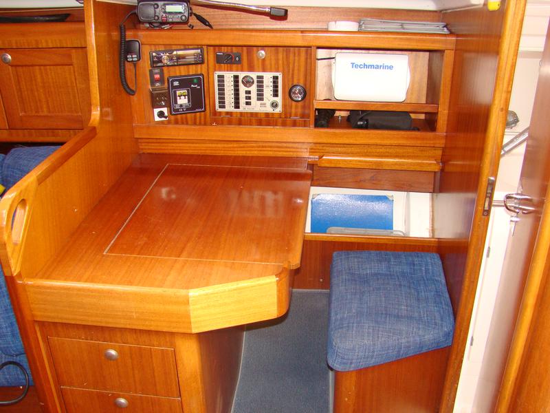 Book yachts online - sailboat - Elan 333 - PASSAT - rent