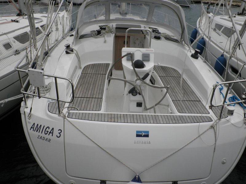 Book yachts online - sailboat - Bavaria Cruiser 36 - AMIGA 3 - rent