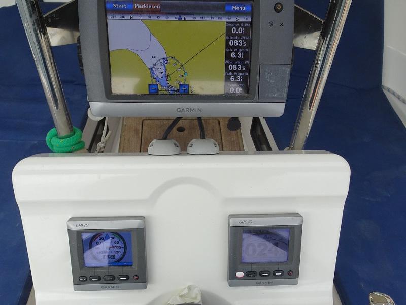 Book yachts online - sailboat - Bavaria 36 Cruiser - ADORA - rent