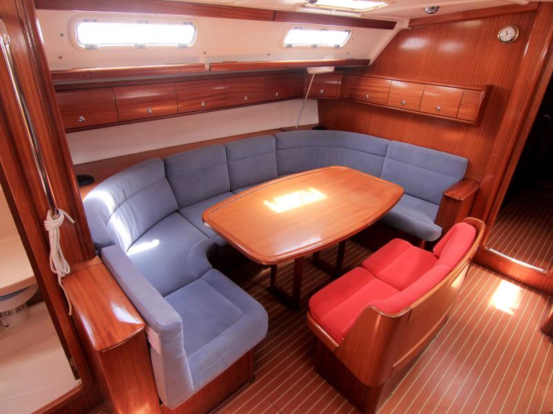 Book yachts online - sailboat - Bavaria 49 - Vardousia - rent