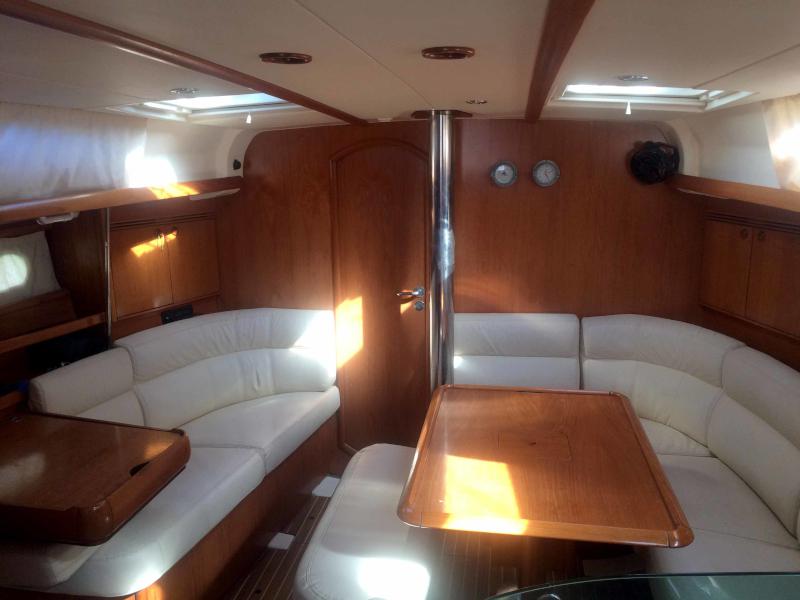 Book yachts online - sailboat - Sun Odyssey 40.3 - ADRIGO - rent