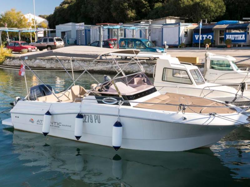 Book yachts online - motorboat - Atlantic 655 Sun Cruiser - no name - rent