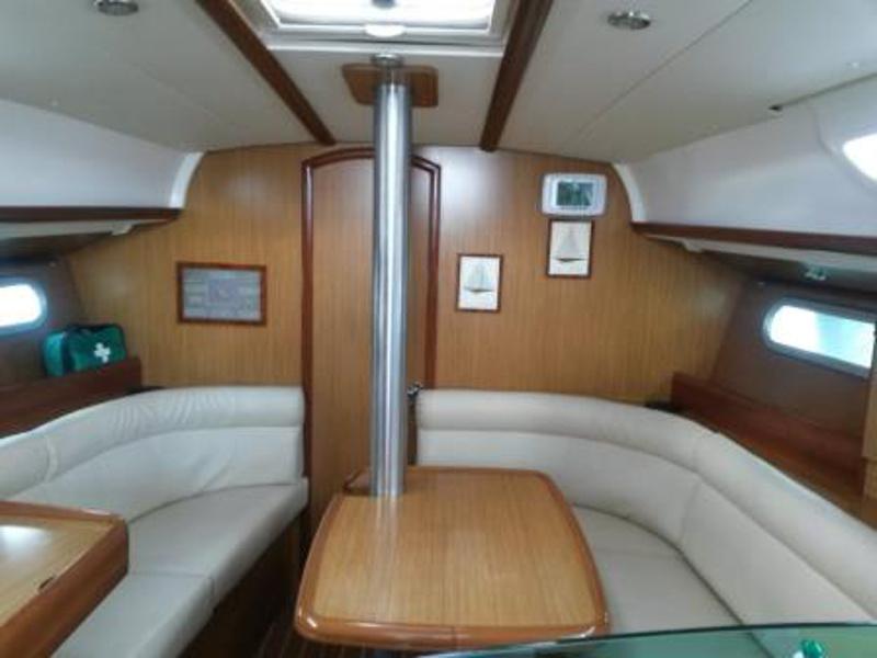 Book yachts online - sailboat - Sun Odyssey 36i - Catrina - rent