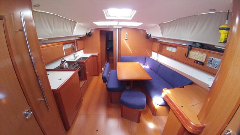 Book yachts online - sailboat - Oceanis 43 - Beluga - rent