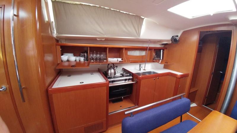 Book yachts online - sailboat - Oceanis 43 - Beluga - rent