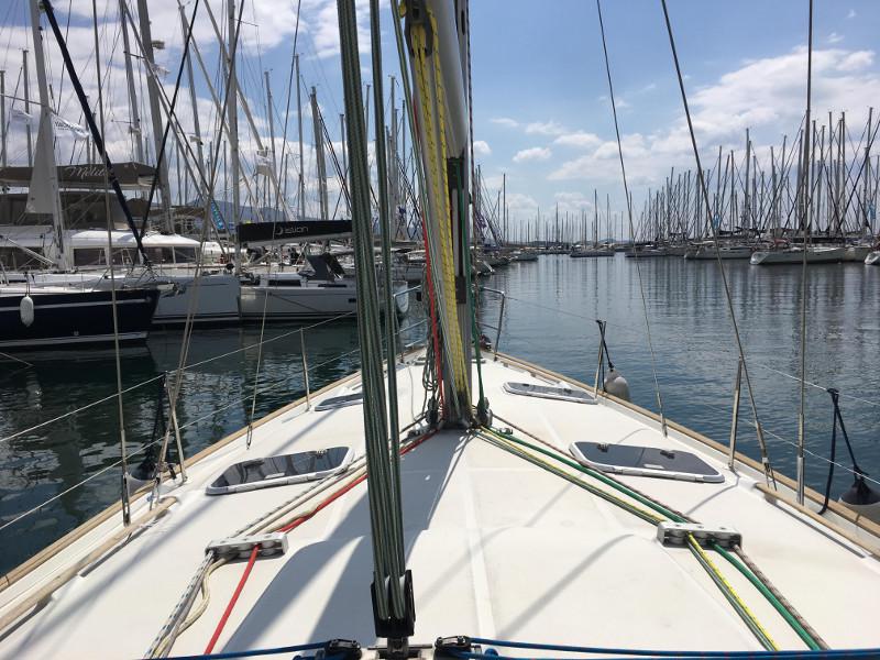 Book yachts online - sailboat - Oceanis 41.1 - Thetis - rent