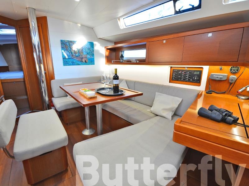 Book yachts online - sailboat - Oceanis 45 - Butterfly - rent