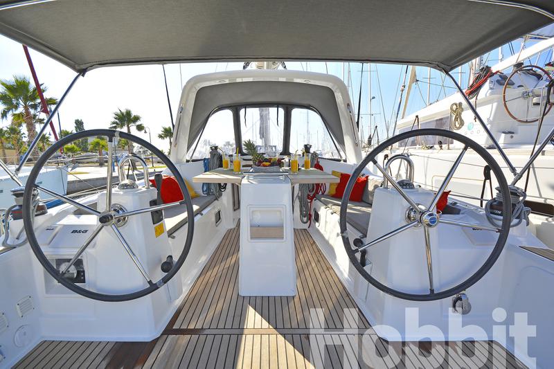 Book yachts online - sailboat - Oceanis 35 - Hobbit - rent