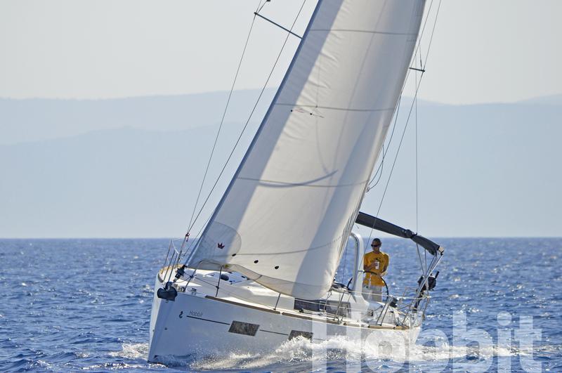Book yachts online - sailboat - Oceanis 35 - Hobbit - rent