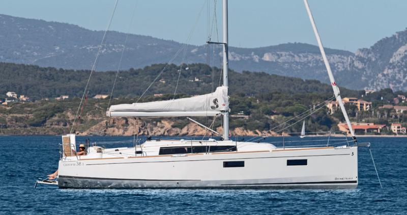 Book yachts online - sailboat - Oceanis 38.1 - PHILYRA  - rent