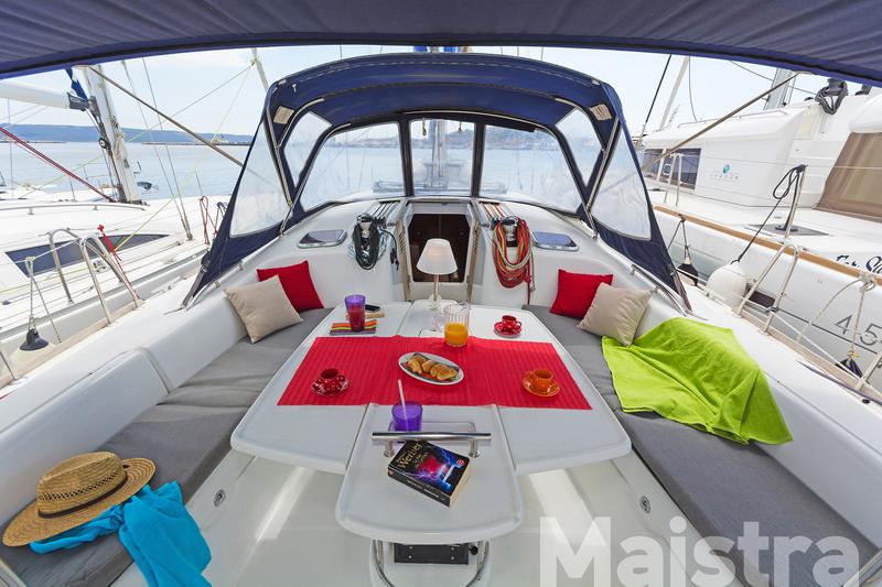 Book yachts online - sailboat - Oceanis 54 AC &amp; GEN - Maistra - rent