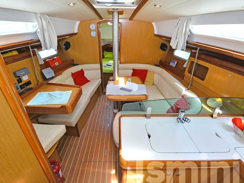 Book yachts online - sailboat - Sun Odyssey 36i - Ismini - rent