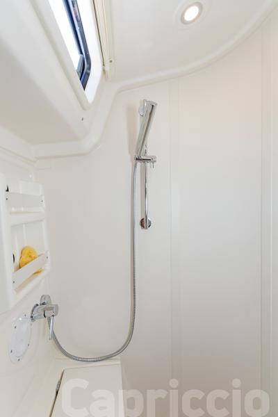 Book yachts online - sailboat - Hanse 385 - CAPRICCIO - rent