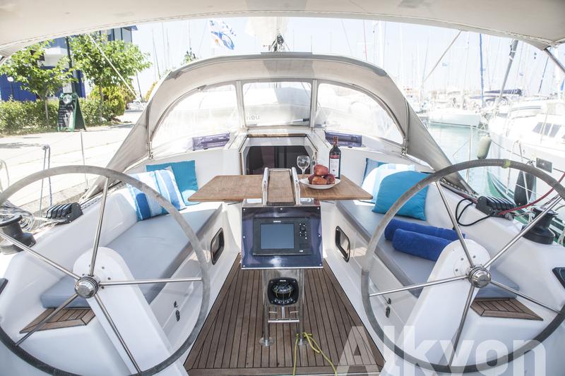Book yachts online - sailboat - Hanse 345 - Alkion - rent