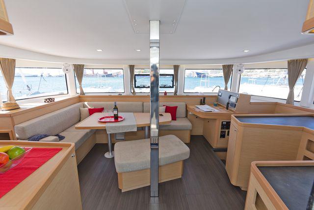 Book yachts online - catamaran - Lagoon 42 A/C &amp; GEN. - EQUILIBRIUM - rent
