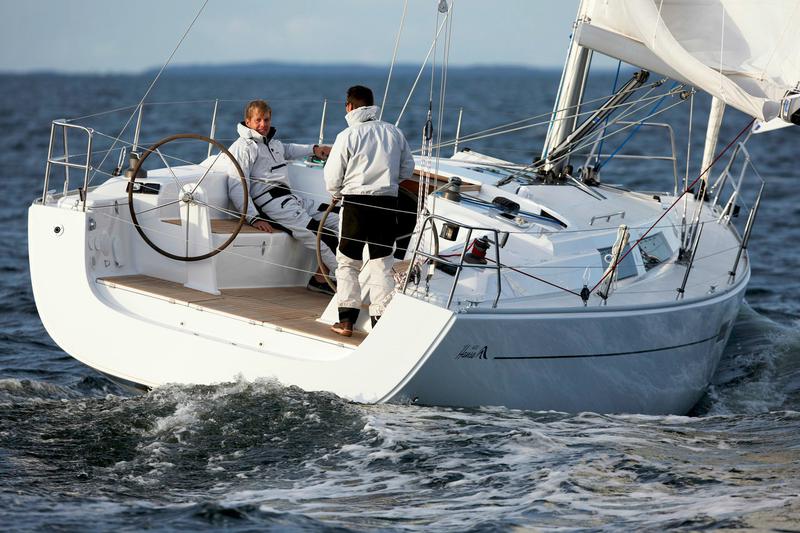 Book yachts online - sailboat - Hanse 400. - Flyer of Lorne - rent