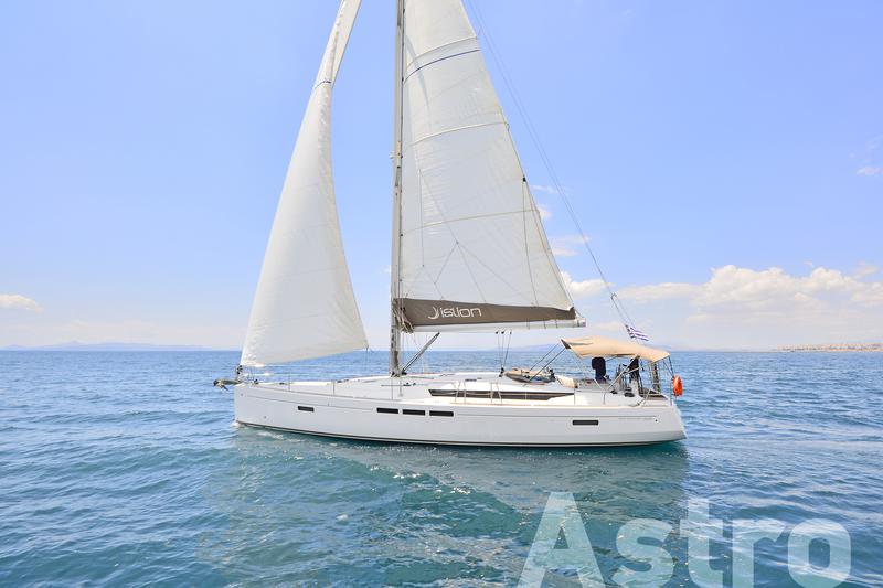 Book yachts online - sailboat - Sun Odyssey 509 - Astro - rent