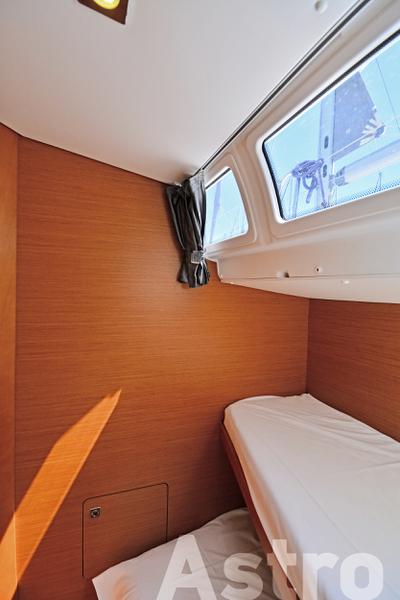 Book yachts online - sailboat - Sun Odyssey 509 - Astro - rent