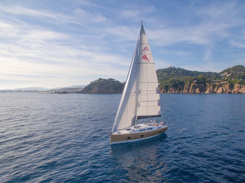Book yachts online - sailboat - Hanse 418 - AZUR - rent