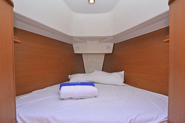 Book yachts online - sailboat - Hanse 325 - Selini - rent