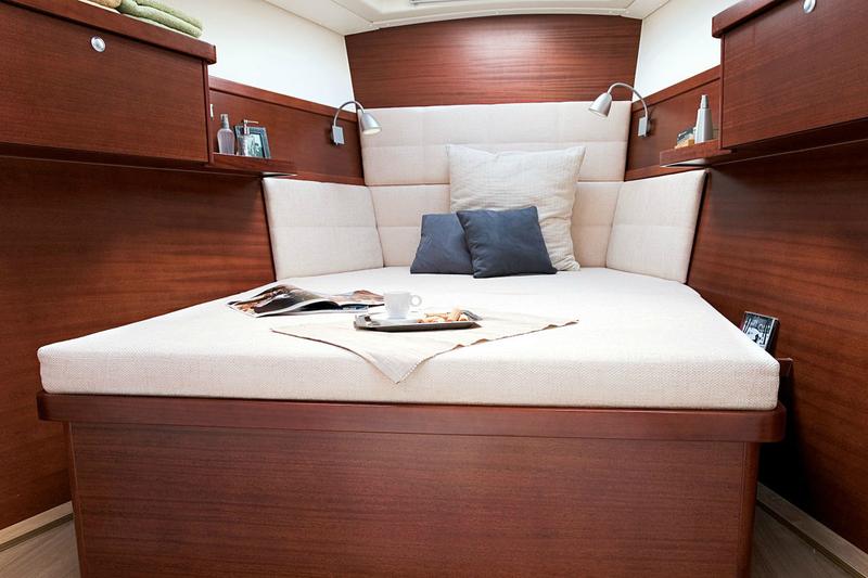 Book yachts online - sailboat - Hanse 470 - Ceilidh of Lorne - rent