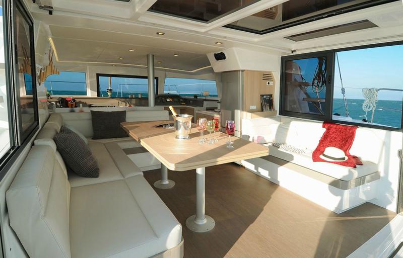 Book yachts online - catamaran - Bali 4.1 - E.S. - rent