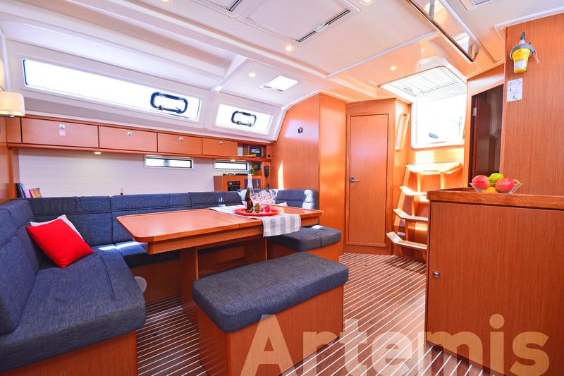 Book yachts online - sailboat - Bavaria Cruiser 46 - Artemis - rent